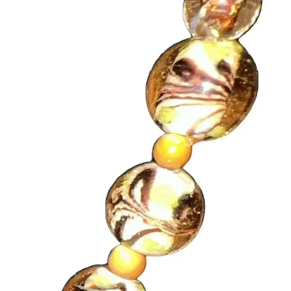 Gorgeous Glass Bead Earrings and Necklace set - Picture 2 of 8